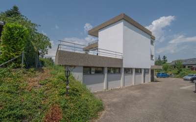 2,5 Zimmer Erdgeschosswohnung mit großem Balkon