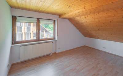 1-2 Familienhaus mit Einliegerwohnung in dem schönen Ort Sulz-Renfrizhausen