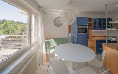 Top moderne 4,5 Zimmer Penthousewohnung über den Dächern von Steinenbronn