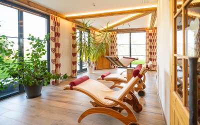 Sensationelles, first class Tagungs- und Wellnesshotel mit Schwarzwaldpanorama - idyllische Lage, top gepflegt, hier ist Platz für Ihr Unternehmen