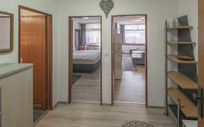 Kleine Seeperle sucht neuen Besitzer: Schluchsee vor der Haustüre- 2 Zimmer Eigentumswohnung mit Rundumblick über den See