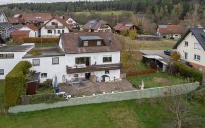 Sonnige Idylle für ein bis zwei Familien