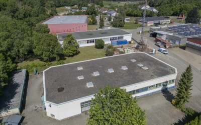 Moderne Halle und Büroteil, mit Möglichkeit zur Erweiterung