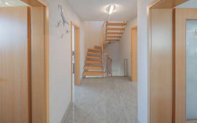 Hier geht die Sonne auf: moderne Doppelhaushälfte mit Stil, Chik und Charme - effizient und tres chick