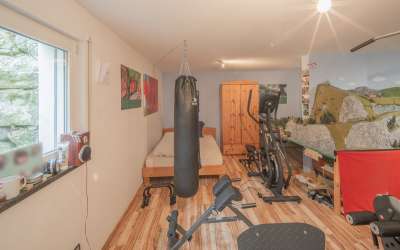 Hier ist Ihr Platz für das besondere Wohnen: mediterranes Villa auf dem Weg zum Bodensee