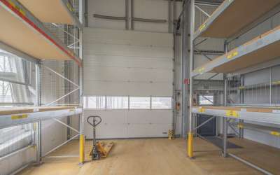 Sonniges, markantes Gewerbeanlageobjekt mit Potential und jungem Baujahr