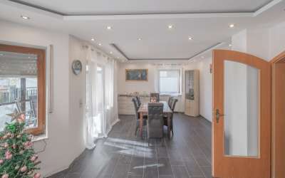 Das sonnige 3 Familienhaus in begehrter Lage am Stadtrand der Kurstadt