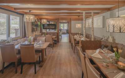 Wer hier einkehren darf, erlebt eine besondere Atmosphäre, die lange in Erinnerung bleibt - Hotel mitten im Grünen