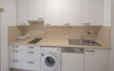 Nur ein Steinwurf vom Kurpark und Solemar: moderne 1 Zimmer Wohnung