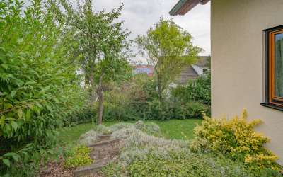 Schönes und modernes Einfamilienhaus mit einem gepflegten Garten!