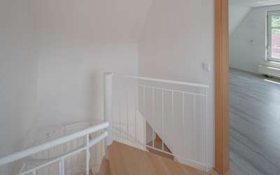 6 Familienhaus mit Gewerbe - in schöner Lage