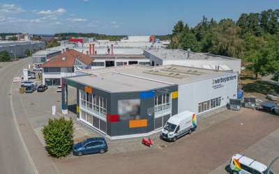 Moderner Firmenstandort zum Wohnen und Arbeiten - hier geht die Sonne auf in luftiger Höhe über Schramberg