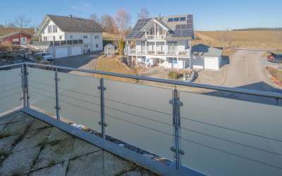 Hier geht die Sonne auf: moderne Doppelhaushälfte mit Stil, Chik und Charme - effizient und tres chick