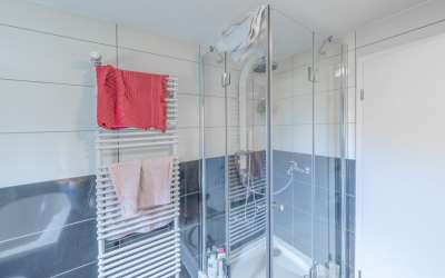 4,5-Zimmer-Dachgeschosswohnung mit Gartenanteil