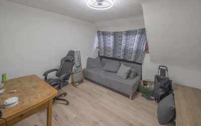 Sonniges 6-Familienhaus mit viel Platz für Ertrag und Rendite