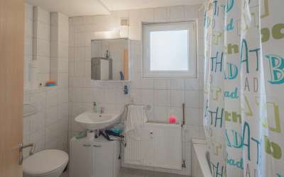 Stadtnahe und ruhige 3,5 Zimmer - Erdgeschosswohnung