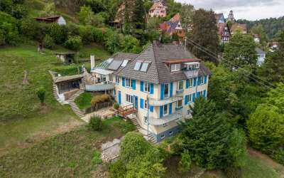 Villenanwesen mit Aussicht übers obere Neckartal - hier wohnen Sie priviligiert und mit Charme