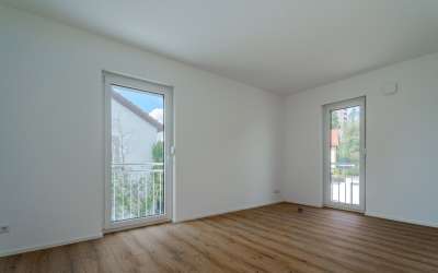 Logenplatz mit Aussicht über die Stadt: das tolle Neubaudoppelhaus wartet auf Ihren Erstbezug