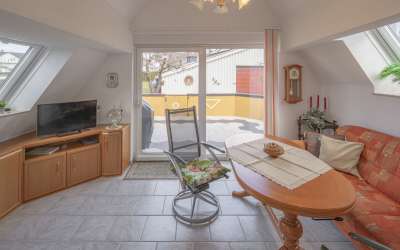 Viel Platz für Sonne und Gemütlichkeit: Einfamilienhaus mit ganz schön Platz und drei Einliegerwohnungen