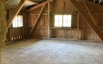 5 Gebäude zu einem Preis - Wohnhaus mit Stallungen, ideal für den Pferdeliebhaber