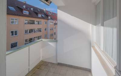 Im idyllischen Westen: vollvermietetes 12-Familienhaus mit viel Platz für Ertrag