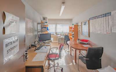 Wohn- und Geschäftshaus in beliebten Wohngebiet