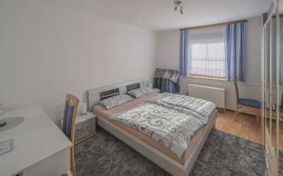 Sonniges 6-Familienhaus mit viel Platz für Ertrag und Rendite