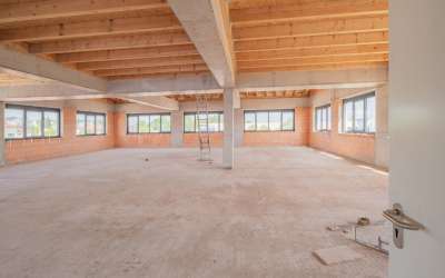 Neubau Büro in schöner Lage
