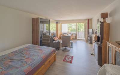 Sonnige 1,5 Zimmer Wohnung am Stadtrand: kompakt und praktisch
