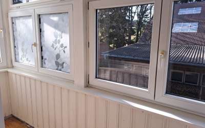 Hier ist viel Platz für Romantik und ländliche Idylle: neu modernisierte 4 Zimmer Wohnung mit Chick und Charme