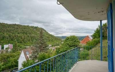 Villenanwesen mit Aussicht übers obere Neckartal - hier wohnen Sie priviligiert und mit Charme