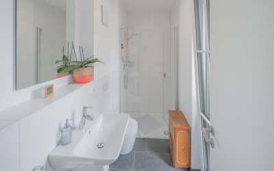 Logenplatz im idyllischen Schwarzwälder Kurort: 3,5 Zimmer Eigentumswohnung am Kurpark