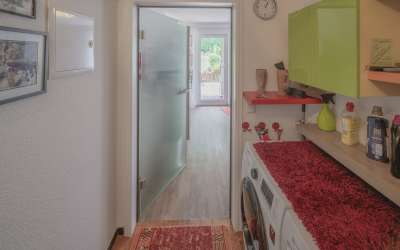 Hier sind Sie die Kirsche auf der Schwarzwälder Kirschtorte: 3,5 Zimmer Maisonette Wohnung im Luftkurort mit lauchiger Terrasse und Gartenzugang