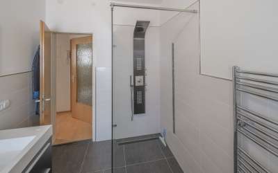 Charmantes Dreifamilienhaus stadtnah und ruhig gelegen - hier haben wir Ihnen was ganz Besonderes