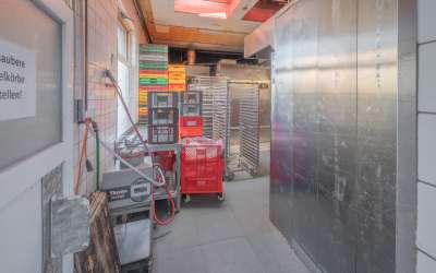 Wohn- und Geschäftshaus in beliebten Wohngebiet