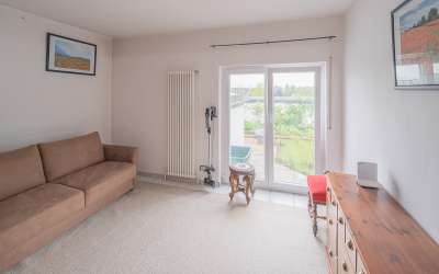 Einfamilienhaus mit tollem Garten und zwei Eingängen