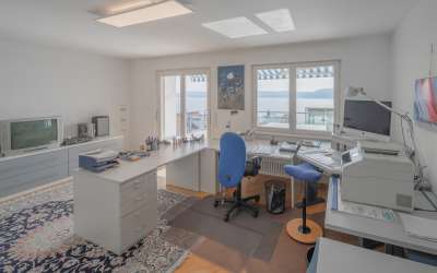 Lassen Sie sich hier jeden Tag eine frische Brise vom See um die Nase wehen - einzigartige Bodenseevilla mit Rundumblick über den See - viel Platz für Verführung und Seeliebe