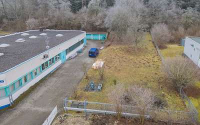 Moderne Halle und Büroteil, mit Möglichkeit zur Erweiterung