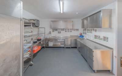 Wohn- und Geschäftshaus in beliebten Wohngebiet