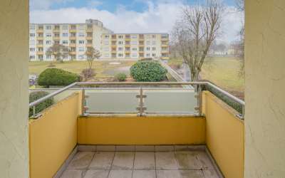 Nur ein Steinwurf vom Kurpark und Solemar: moderne 1 Zimmer Wohnung