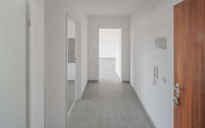 Mit Terrasse: 2 Zimmer Mietwohnung im Erdgeschoss