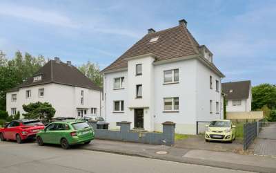 Platz für Rendite und Ertrag: vermietetes 5-Familienhaus in idyllischem Umfeld