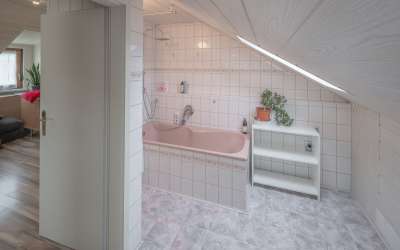 Sonnige Idylle für ein bis zwei Familien