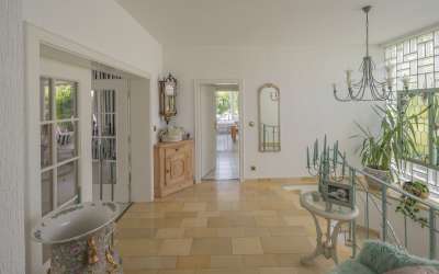 Panorama zum Abendrot aufs Abendbrot! Villa mit Fern- und Weitblicken - im Bungalowstil, mit ELW