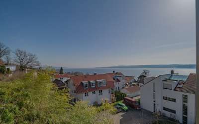 Lassen Sie sich hier jeden Tag eine frische Brise vom See um die Nase wehen - einzigartige Bodenseevilla mit Rundumblick über den See - viel Platz für Verführung und Seeliebe