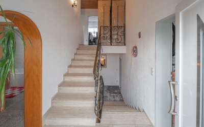 Sonniges Haus mit Aussicht sucht neuen Eigentümer