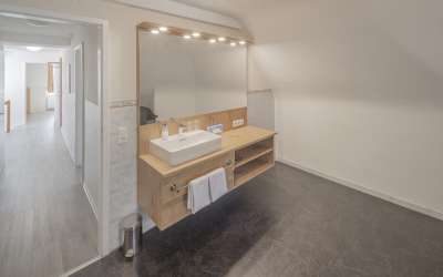 Wer hier einkehren darf, erlebt eine besondere Atmosphäre, die lange in Erinnerung bleibt - Hotel mitten im Grünen