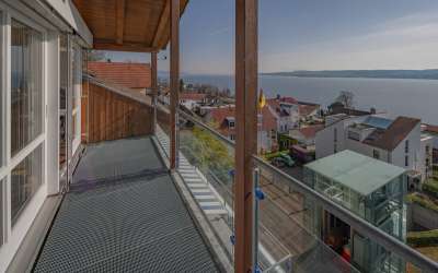 Lassen Sie sich hier jeden Tag eine frische Brise vom See um die Nase wehen - einzigartige Bodenseevilla mit Rundumblick über den See - viel Platz für Verführung und Seeliebe
