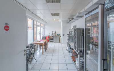 Flexibler Unternehmensstandort mit einem Wohnhaus