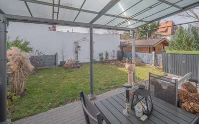 Two in One: hier hat Eleganz und Moderene eine neue doppelte Heimat für Anleger auf der Suche nach dem perfektem Objekt! Worauf warten Sie noch?